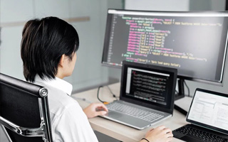 清徐 api php源码,下载的php源码怎么运行呢？